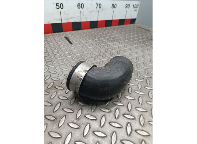 Патрубок интеркулера к Volkswagen Passat, 2003г.