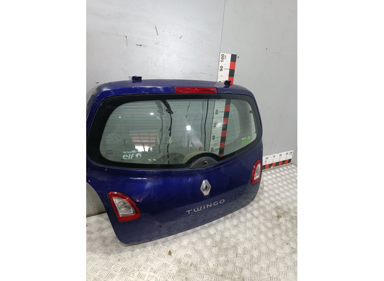 Фонарь крышки багажника правый к Renault Twingo, 2013г.