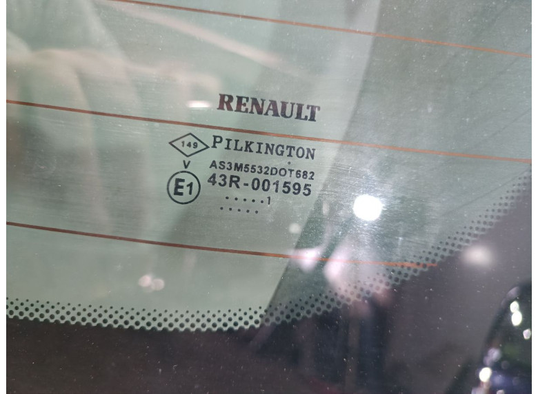 Стекло заднее к Renault Clio, 2011г.