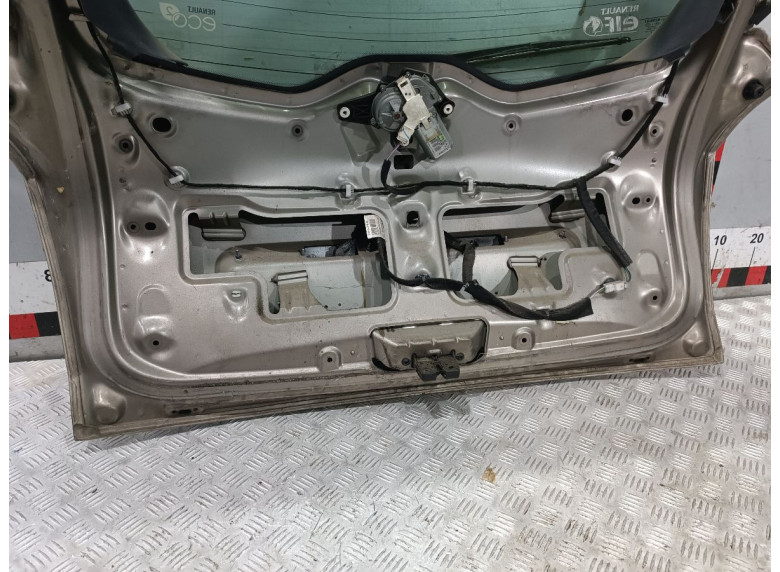 Крышка багажника (дверь 3-5) к Renault Clio, 2008г.