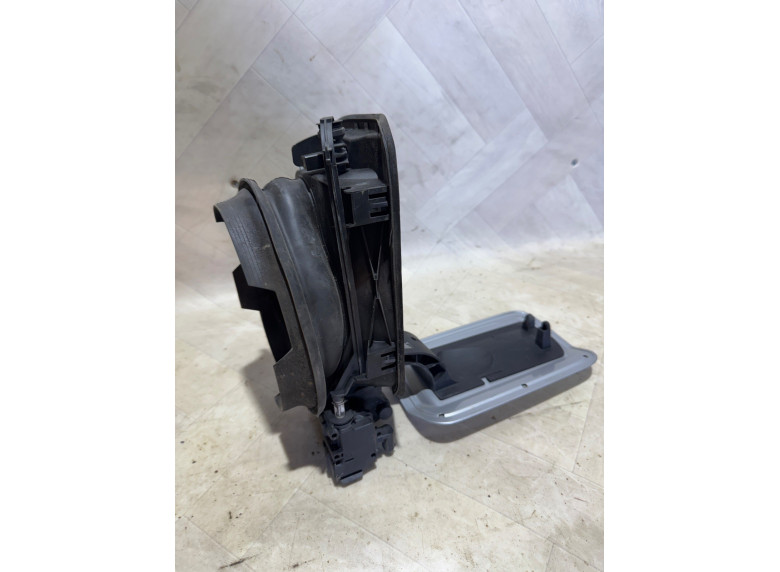 Лючок топливного бака к BMW 3 F30/F31/GT F34, 2013г.