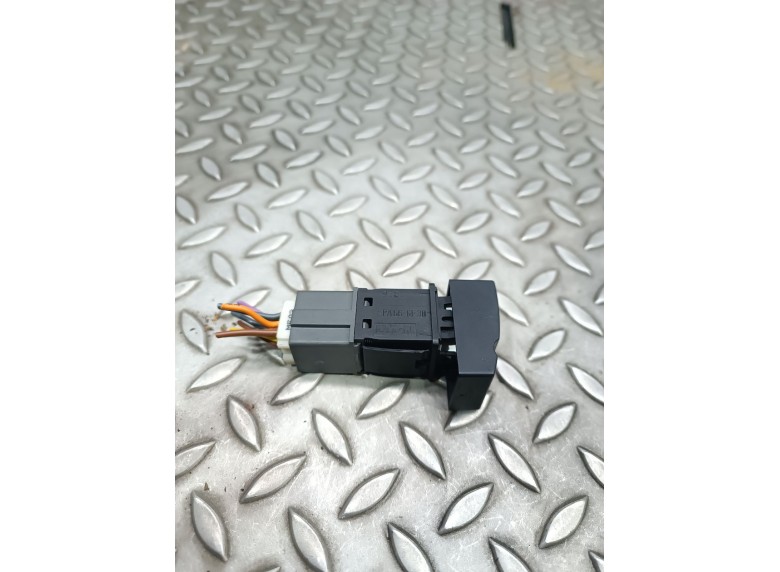 Кнопка аварийной сигнализации к Кнопка аварийной сигнализации к Peugeot 406 undefined г. 406