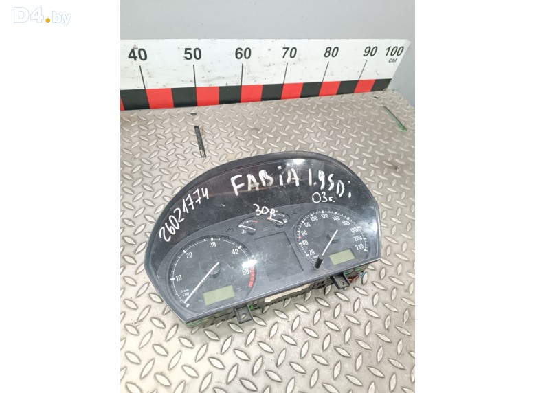 Щиток приборов (приборная панель) к Skoda Fabia undefined г.