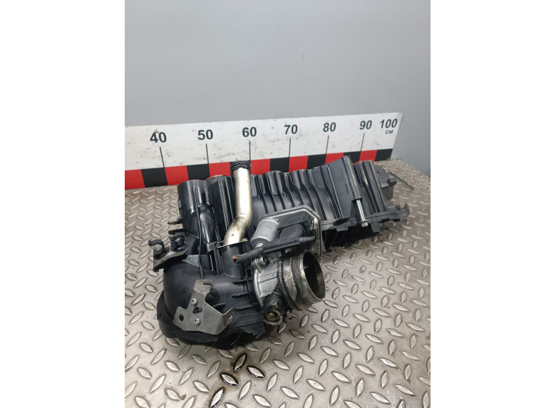 Коллектор впускной к BMW 1 E87/E81/E82/E88, 2010г.