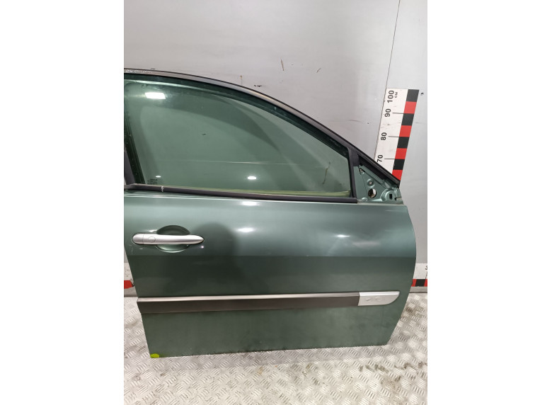 Дверь передняя правая к Renault Megane, 2005г.