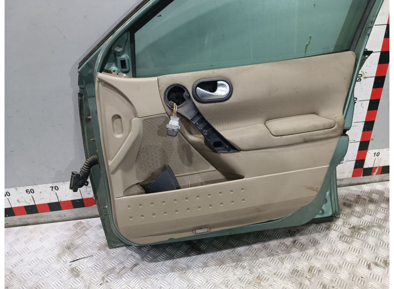 Дверь передняя правая к Renault Megane, 2005г.