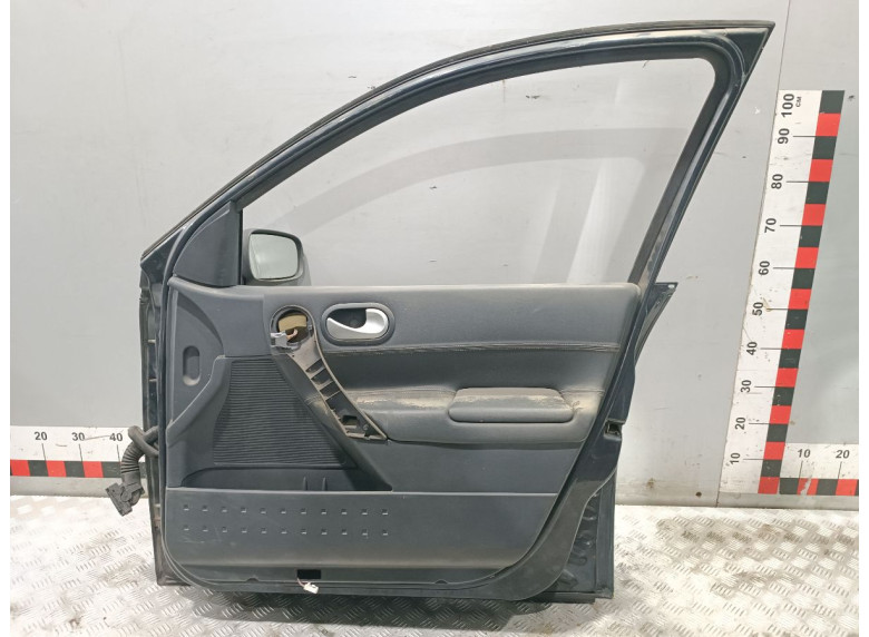 Дверь передняя правая к Renault Megane, 2005г.
