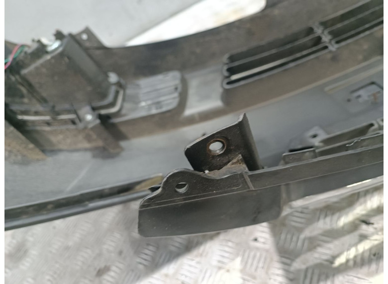 Решетка радиатора к Geely Emgrand EC7, 2012г.
