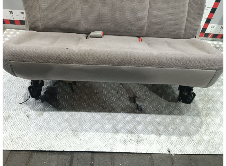 Сиденье заднее к Chrysler Voyager, 2001г.