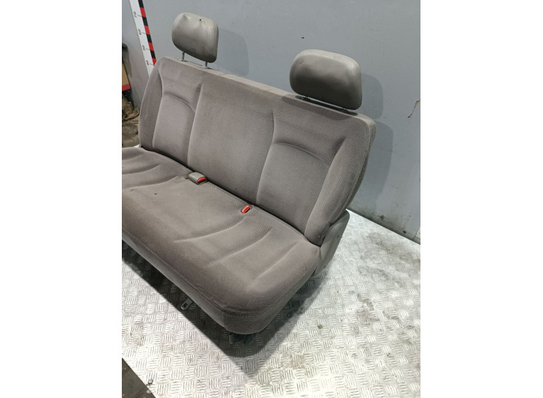 Сиденье заднее к Chrysler Voyager, 2001г.