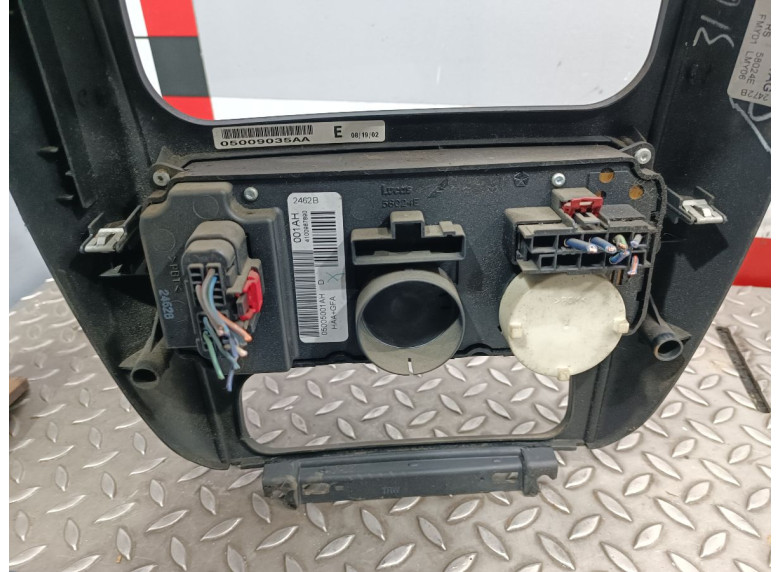 Блок управления печки/климат-контроля к Dodge Caravan, 2001г.