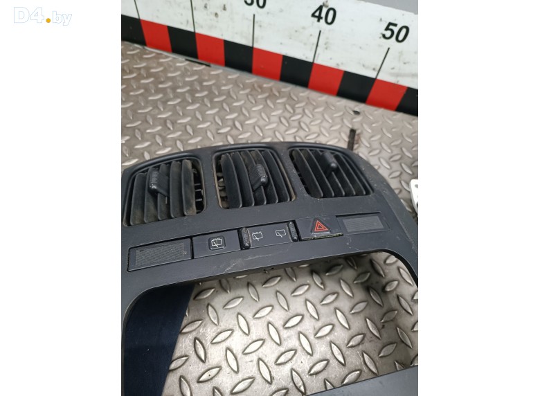 Кнопка аварийной сигнализации к Dodge Caravan undefined г.