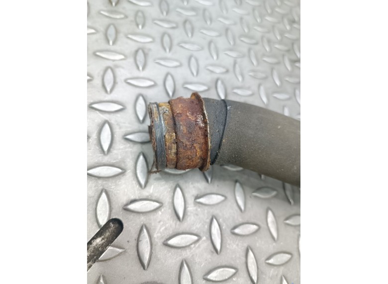 Патрубок радиатора к Патрубок радиатора к Peugeot 406 undefined г. 406