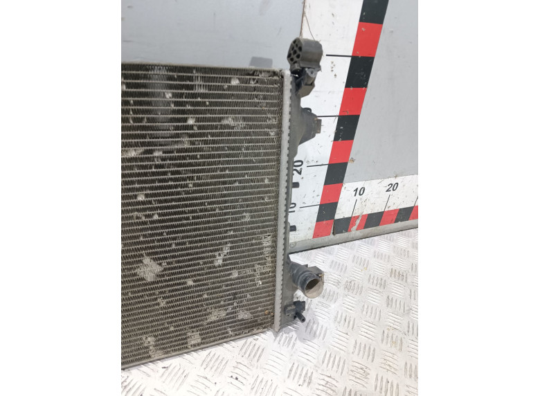 Радиатор (основной) к Opel Signum, 2005г.