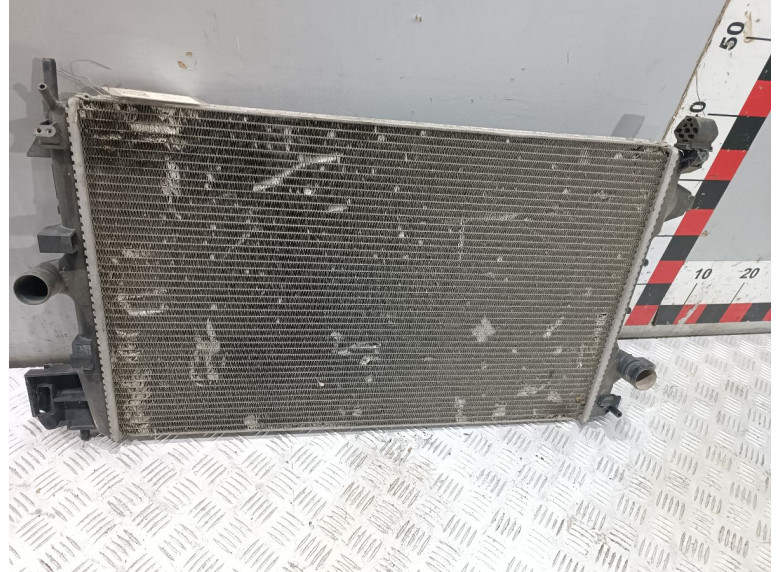 Радиатор (основной) к Opel Signum, 2005г.