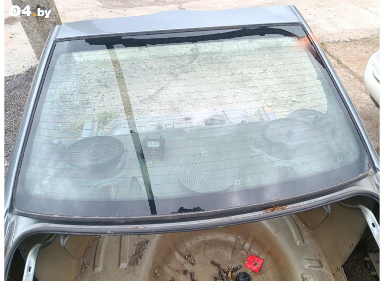 Стекло заднее к Peugeot 406 undefined г.