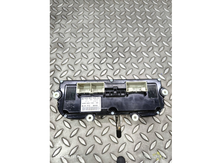 Блок управления печки/климат-контроля к Volkswagen Scirocco, 2013г.