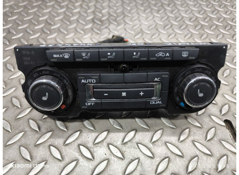 Блок управления печки/климат-контроля к Skoda Superb, 2009г.