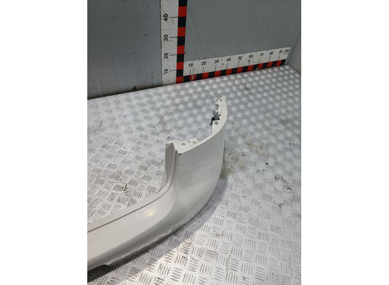 Бампер задний к Volkswagen Golf, 2006г.