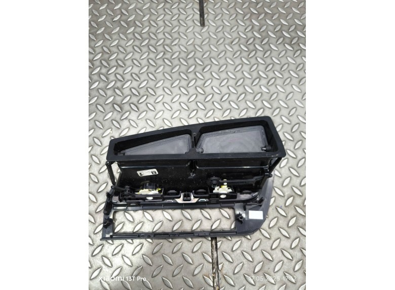 Дефлектор обдува салона к Дефлектор обдува салона к Peugeot 5008 undefined г. 5008