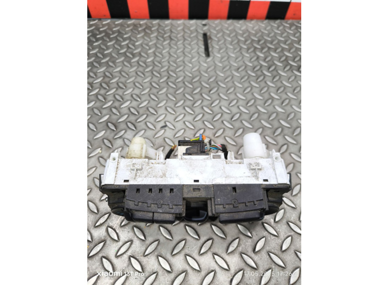 Блок управления печки/климат-контроля к Opel Corsa, 2015г.