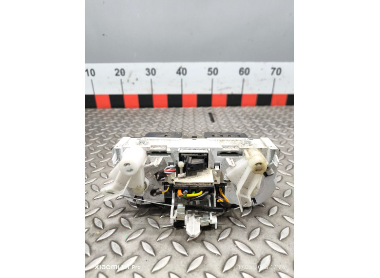 Блок управления печки/климат-контроля к Opel Corsa, 2015г.