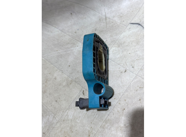 Крепление кассеты радиаторов к BMW 5 G30/G31, 2022г.