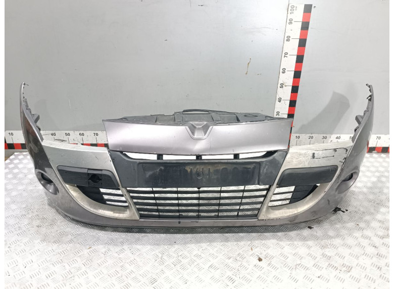 Бампер передний к Renault Megane, 2010г.