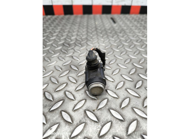 Датчик парктроника к Mercedes C W203, 2002г.