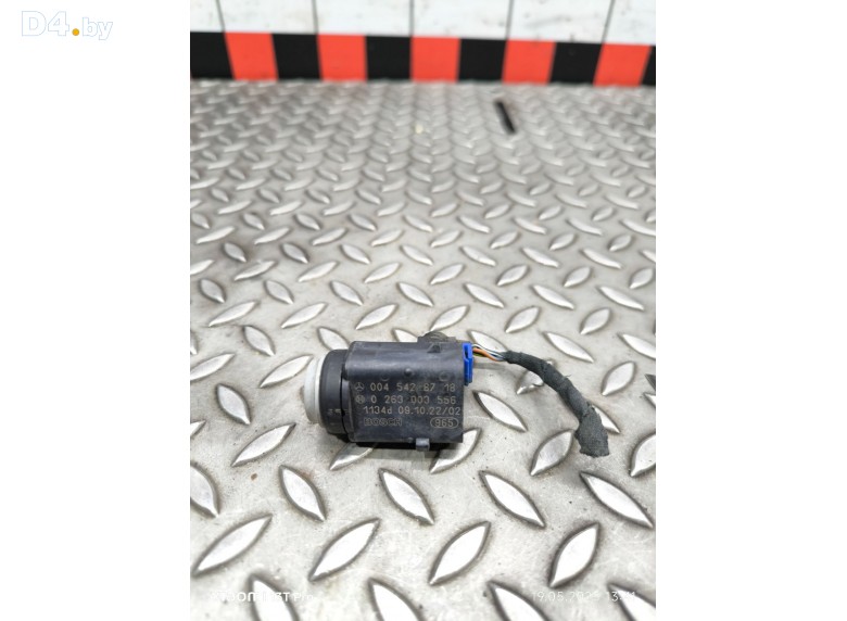 Датчик парктроника к Mercedes CW203 undefined г.