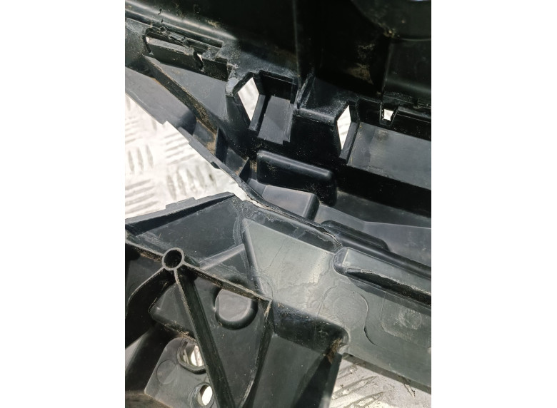 Решетка радиатора к Opel Corsa, 2019г.