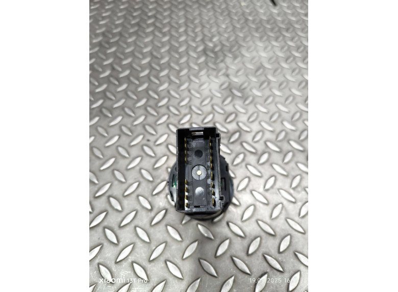 Переключатель света к Volkswagen Golf, 2001г.