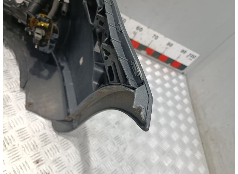 Бампер передний к Volkswagen Golf, 2006г.