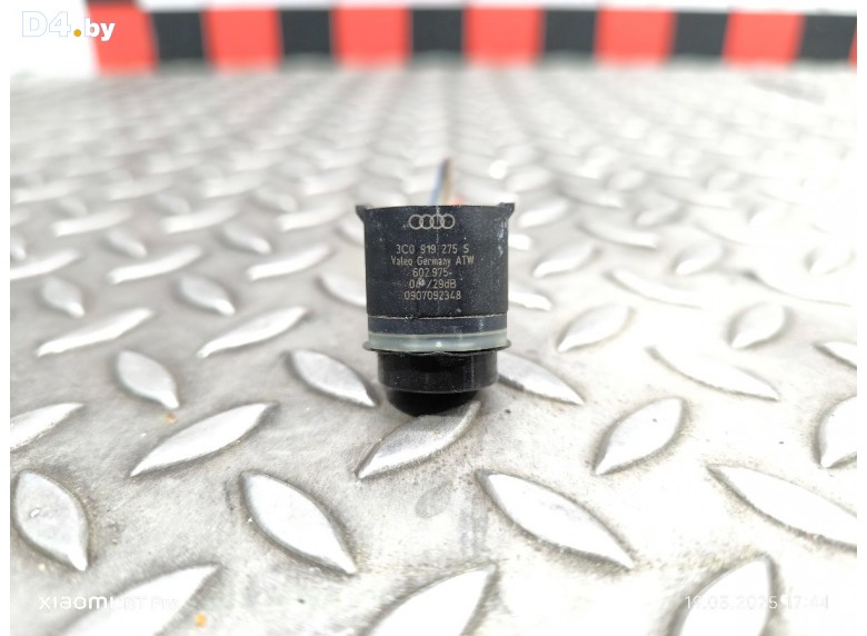 Датчик парктроника к Volkswagen Golf undefined г.