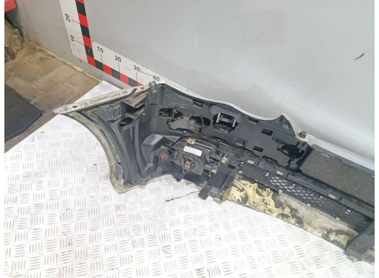 Бампер передний к Mercedes C W203, 2005г.