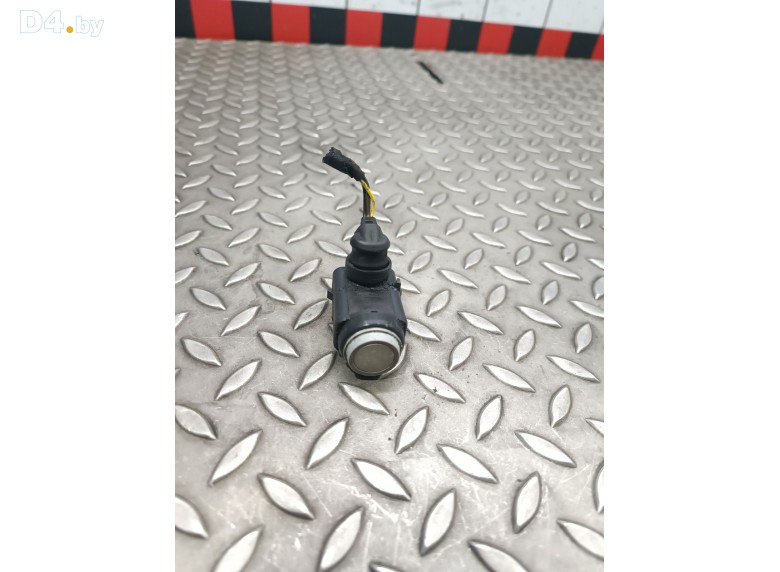 Датчик парктроника к Mercedes CW203 undefined г.