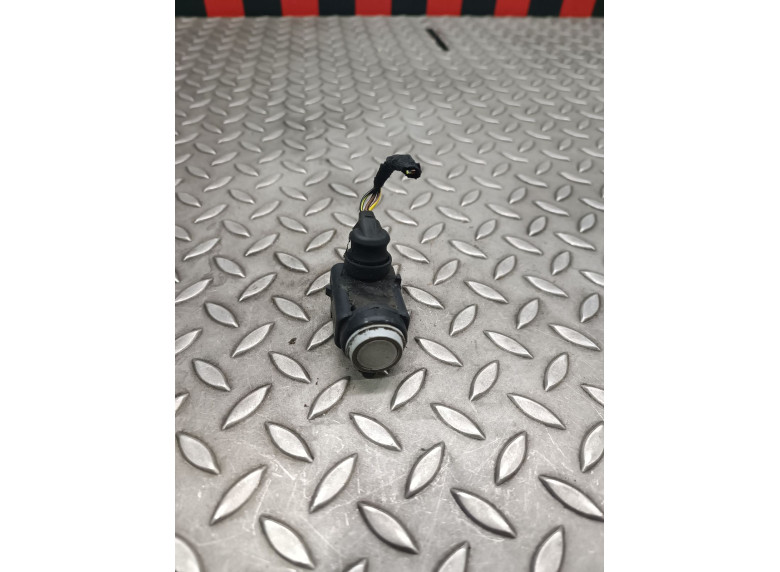 Датчик парктроника к Mercedes C W203, 2005г.