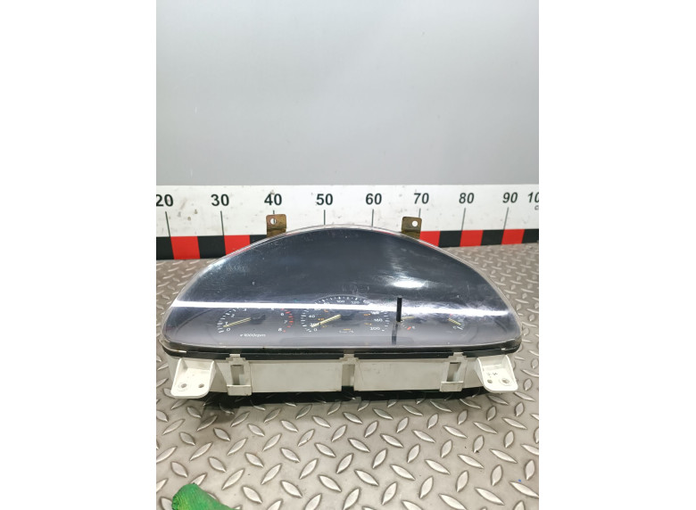 Щиток приборов (приборная панель) к Kia Sportage, 1998г.