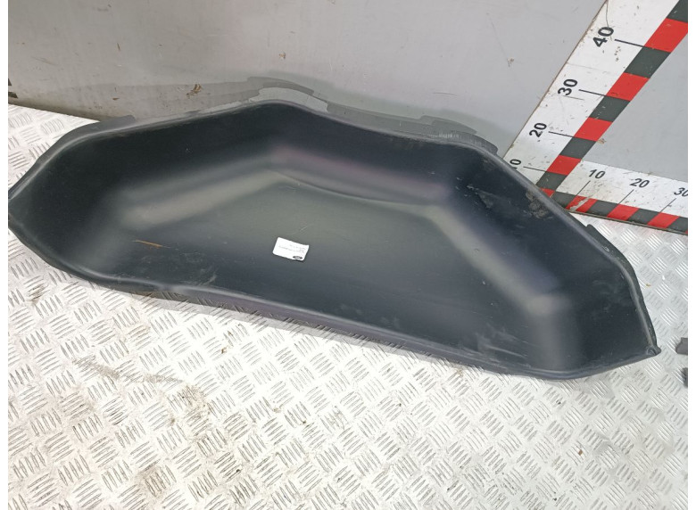 Арка задняя правая к Ford Transit, 2001г.