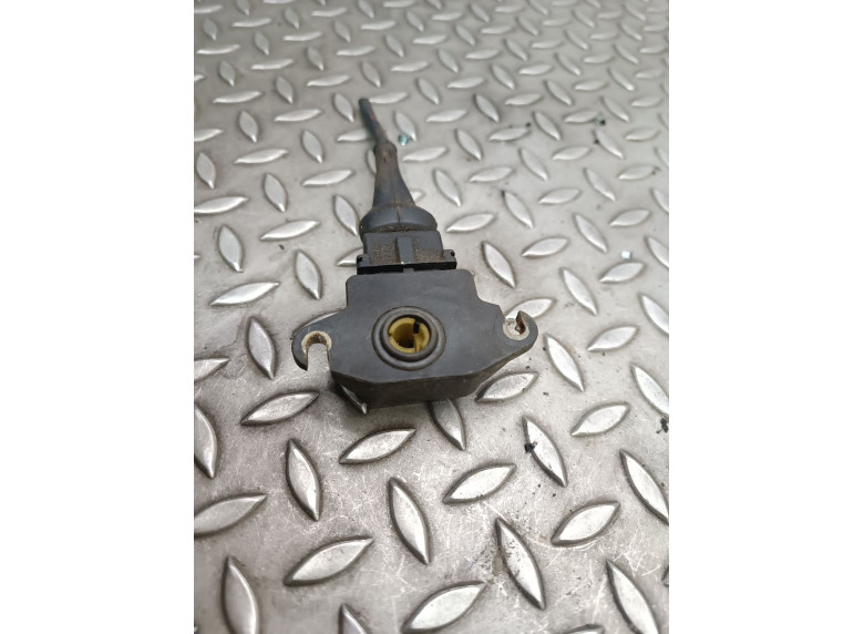 Датчик положения дроссельной заслонки к Kia Sportage, 1998г.