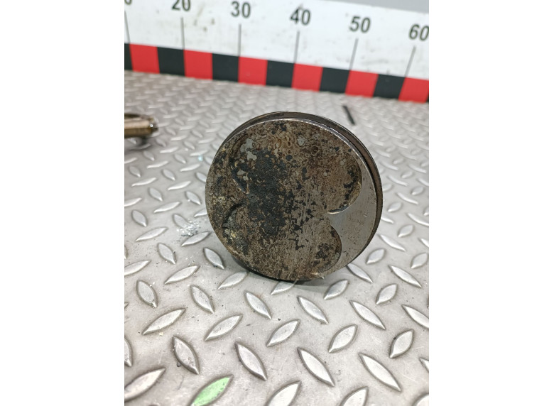 Поршень к BMW 7 E65/E66, 2005г.