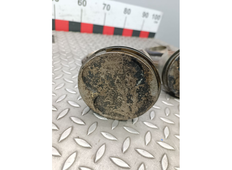 Поршень к BMW 7 E65/E66, 2005г.