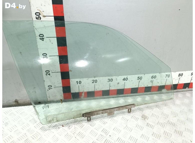 Стекло двери передней правой к Volkswagen Passat undefined г.