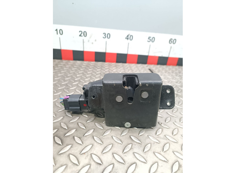 Замок багажника к Opel Insignia, 2010г.