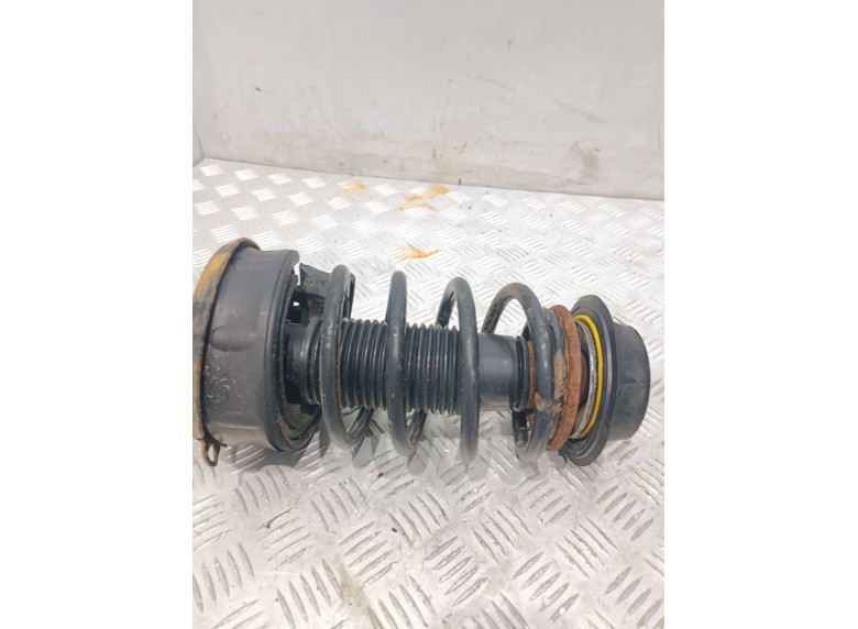 Пружина передняя к Volkswagen Passat, 1990г.