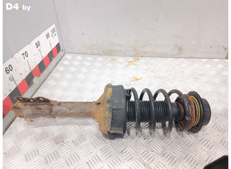 Амортизатор передний к Volkswagen Passat undefined г.