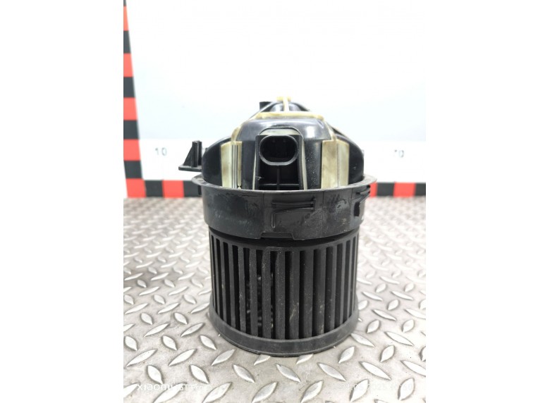 Моторчик печки к Моторчик печки к Peugeot 308 undefined г. 308