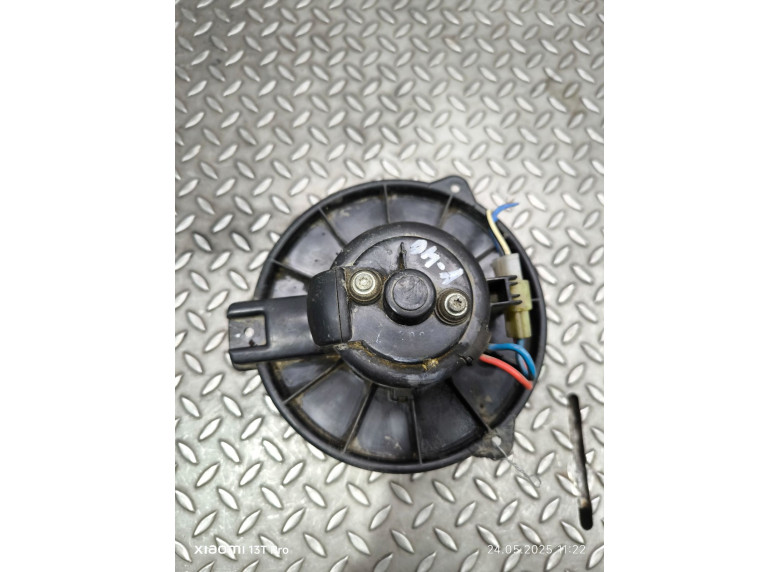 Моторчик печки к Volvo V40