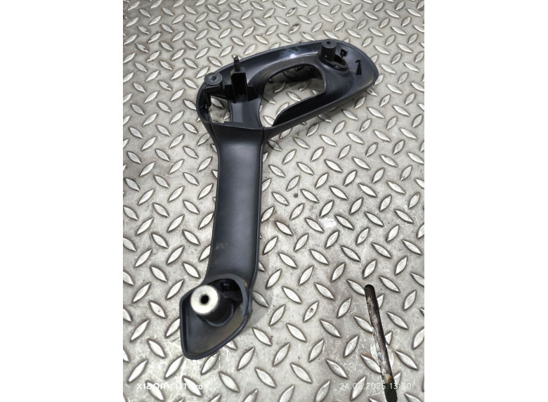 Ручка внутренняя задняя правая к Opel Vectra, 1998г.