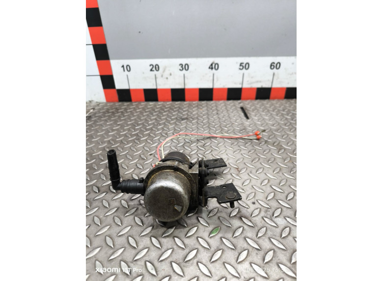 Насос вакуумный к Mercedes ML W163, 2001г.